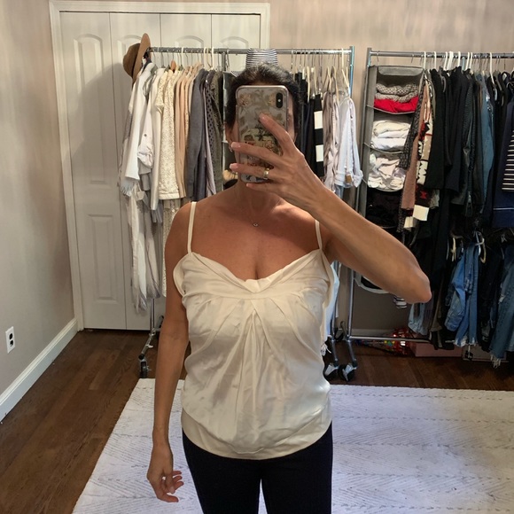 Donna Karan Tops - Georgous silk cami top